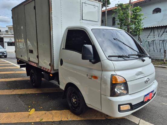 HYUNDAI HR 2.5 LONGO SEM CAÇAMBA 4X2 16V 130CV TURBO INTERCOOLER DIESEL 2P MANUAL